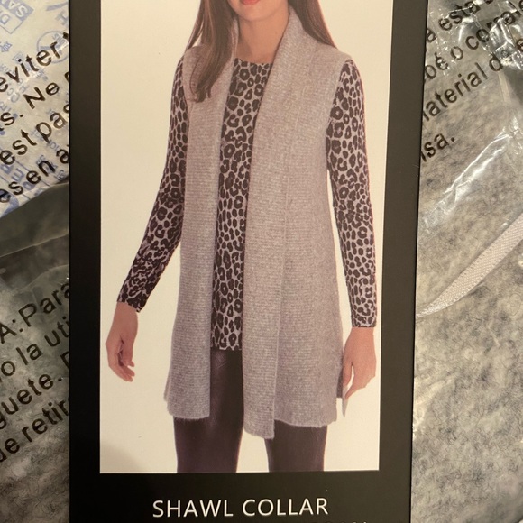 Mario Serrani Sleeveless Cardigan - Picture 2 of 3